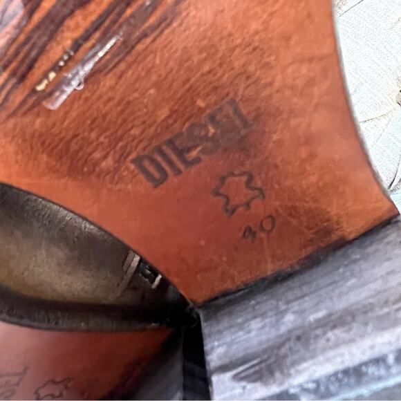 Diesel Zip up Ankle Boots Women’s 40 9 - Picture 9 of 10